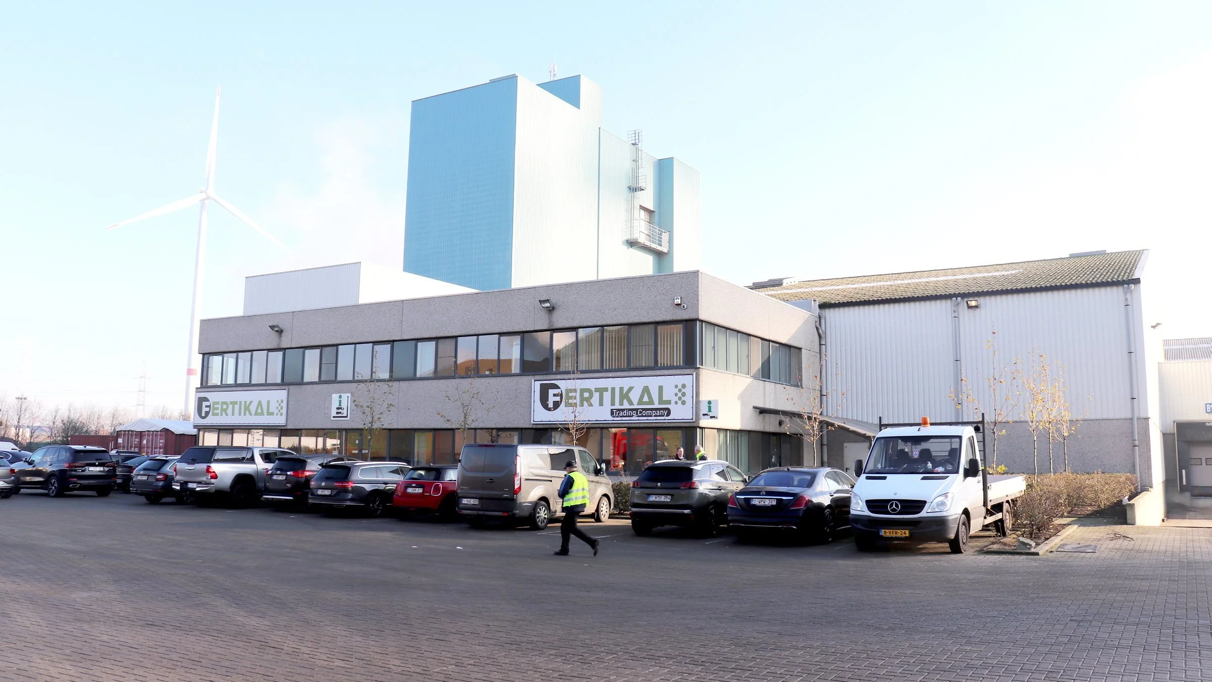 Den belgiske Fertikal-gødningsfabrik ligger midt i Antwerpens store havneområde. Fotos: Jørgen P. Jensen