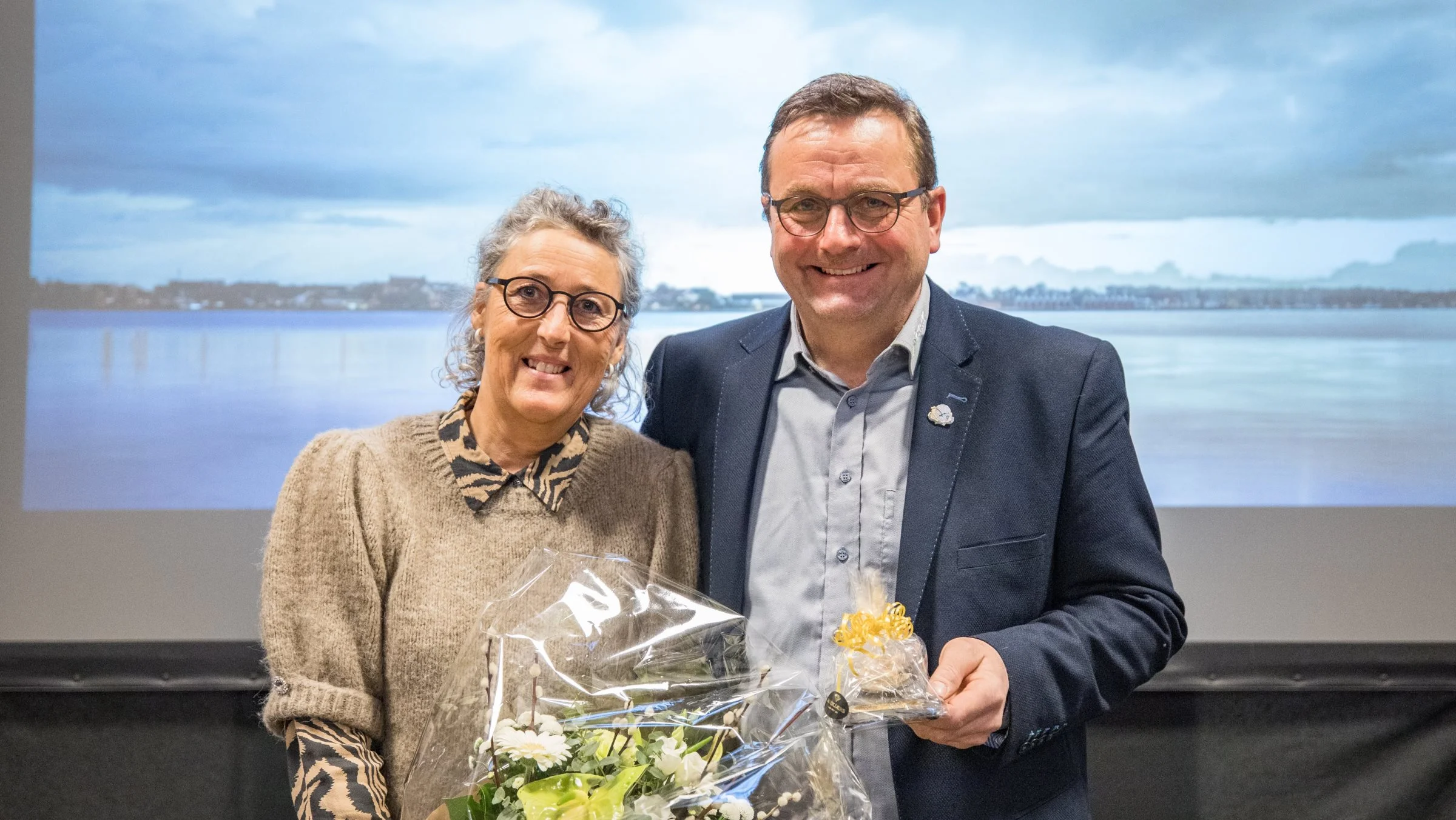 Hustru Anni Iversen og Jens Iversen fra Ploveksperten under prisuddelingen forleden. 