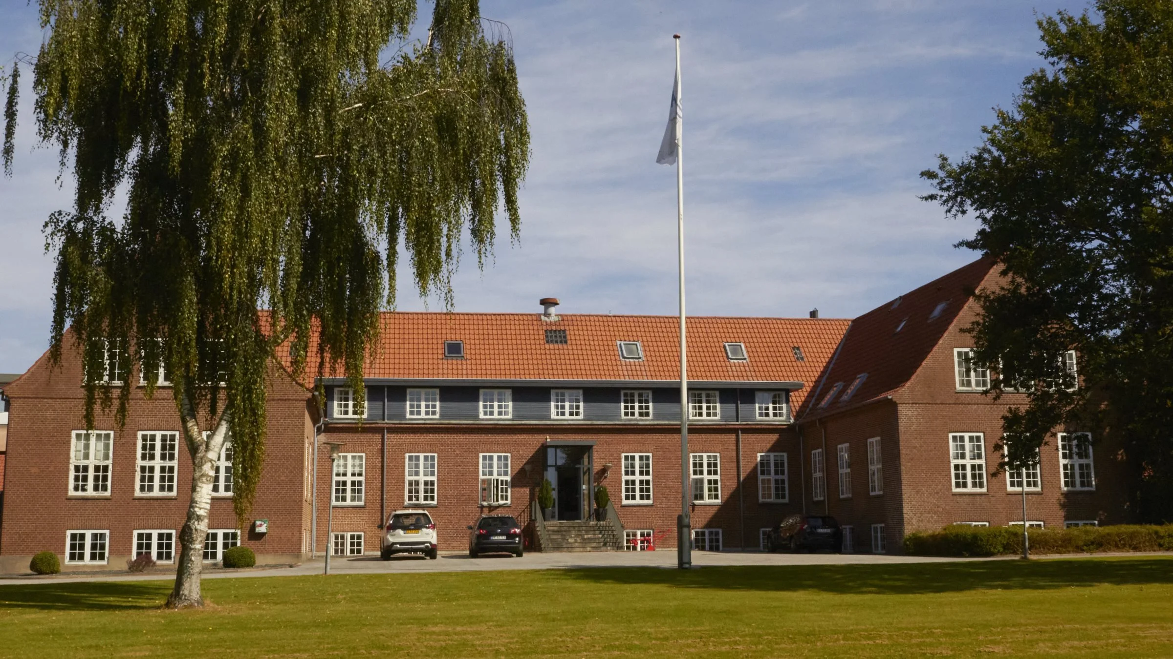 Agroskolen ved Herning er en af to skoler herhjemme, som lige nu tester et deltidskoncept af, hvor man kan tage en landbrugs-lederuddannelse på deltid.