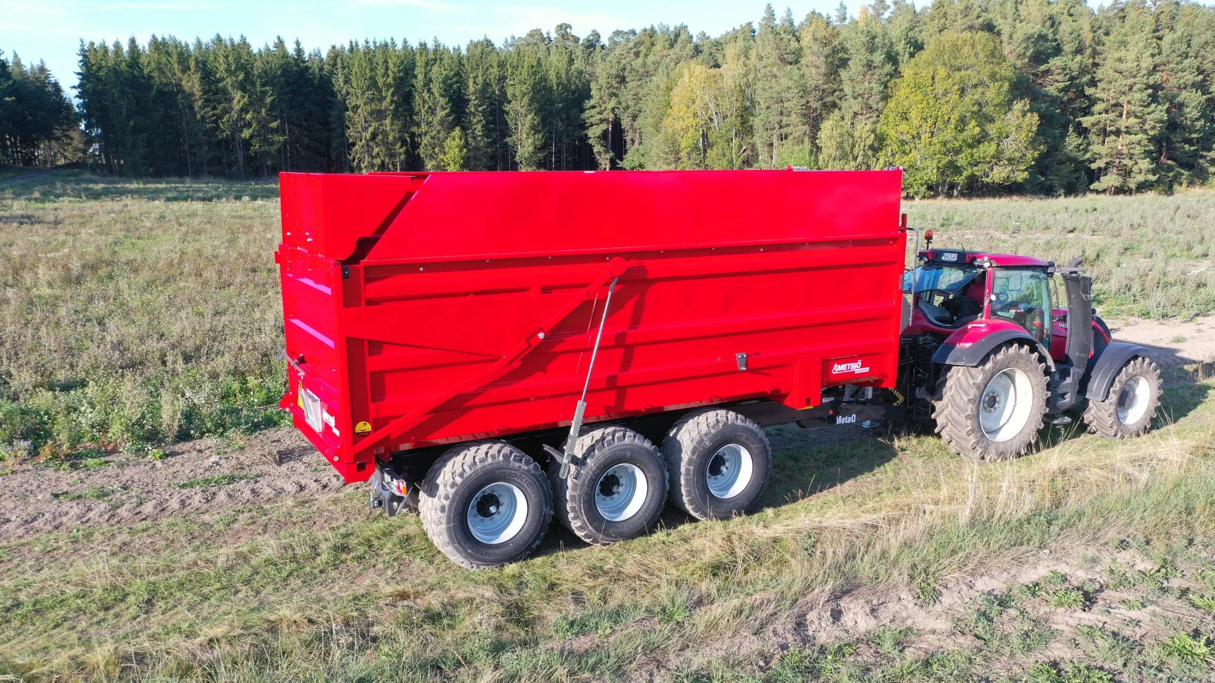 MetaQ 75 er den svenske trailerproducent Metsjö´s nyeste bud på en stor, solid transportvogn, der samtidig er med til at spare på brændstofforbruget. Fotos: Metsjö