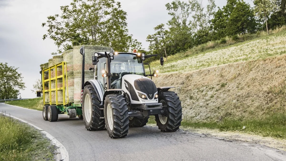 Flot hæder til Valtra. Blandt 6.300 forslag til innovativt nyt design har Valtras nyeste traktorserie, Valtra A4, vundet Red Dot 2018 designprisen i kategorien »Commercial Vehicles«.