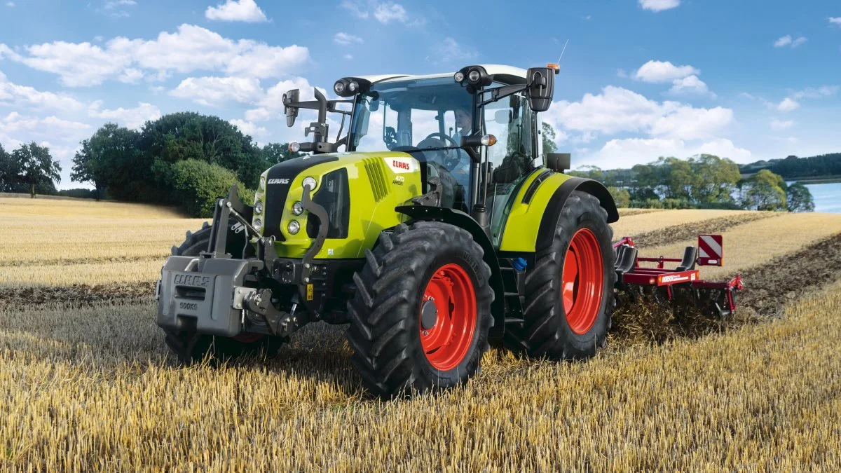 Syv nye opdaterede Claas Arion 400-traktorer med en række nye features, blandt andet ny Stage V-standard. Arion 400-traktorserien leveres i syv modeller, som spænder fra 90 til 155 hk.