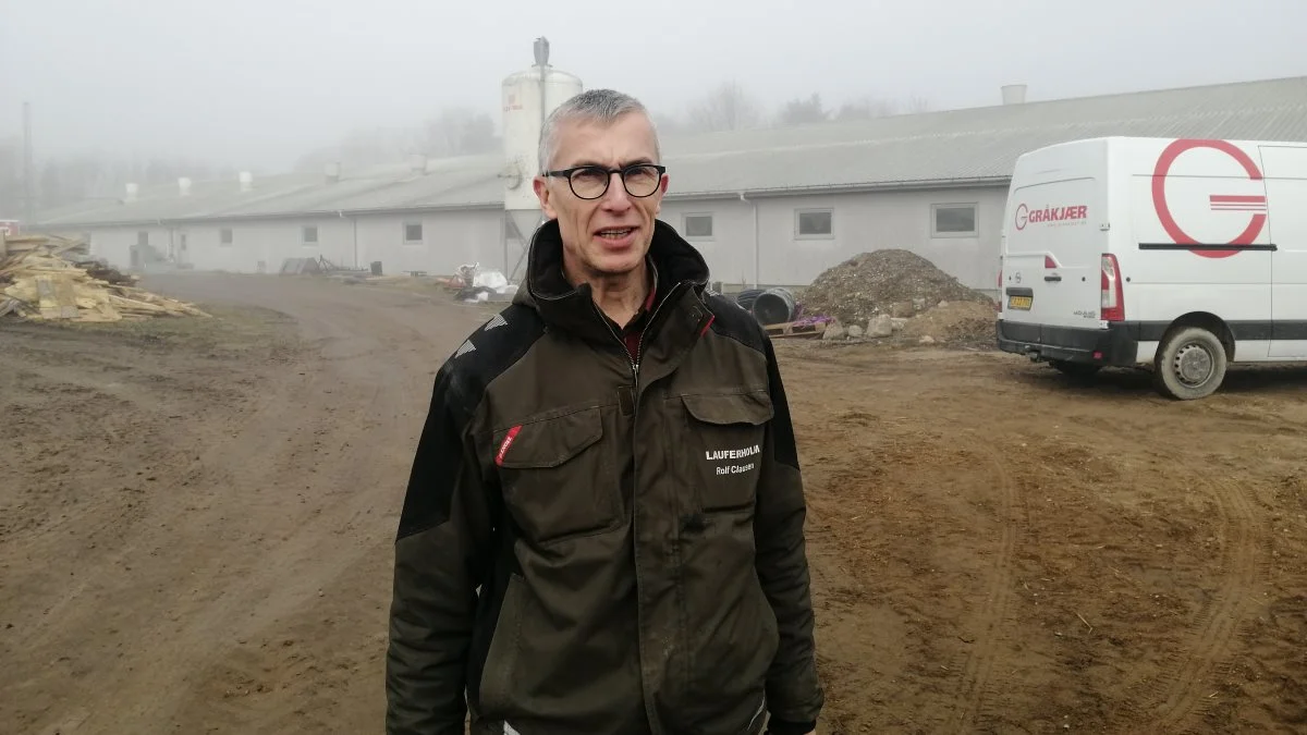 Svineproducent Rolf Clausen glæder sig til at kunne få samlet hele sin svineproduktion samme sted, når det nye staldbyggeri står klar senere i 2021.