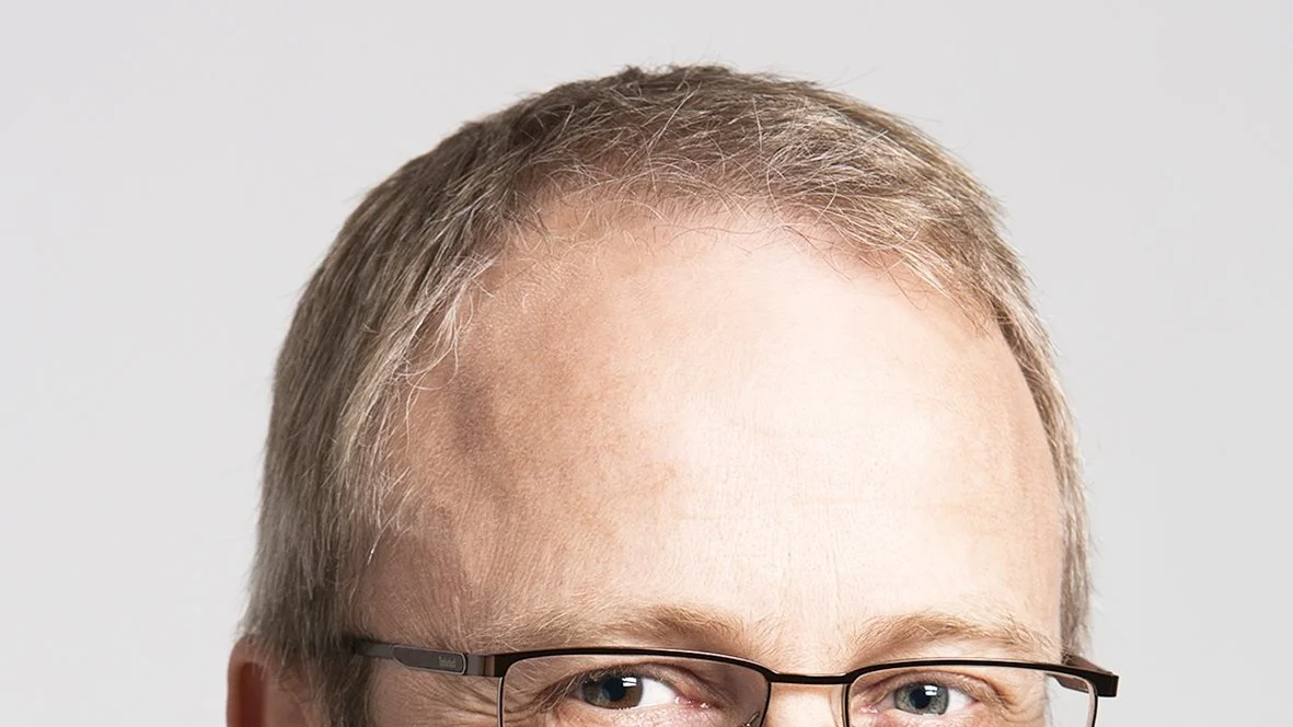 - Hvor danske landmænd kan ende med at miste rigtigt mange penge fra de direkte betalinger, vil der være landmænd i andre lande, som kan få rigtigt mange flere penge i direkte betalinger i forhold til nu. Det vil give en helt urimelig konkurrenceforvridning, siger EU-politisk chef i Landbrug & Fødevarer, Niels Lindberg Madsen.