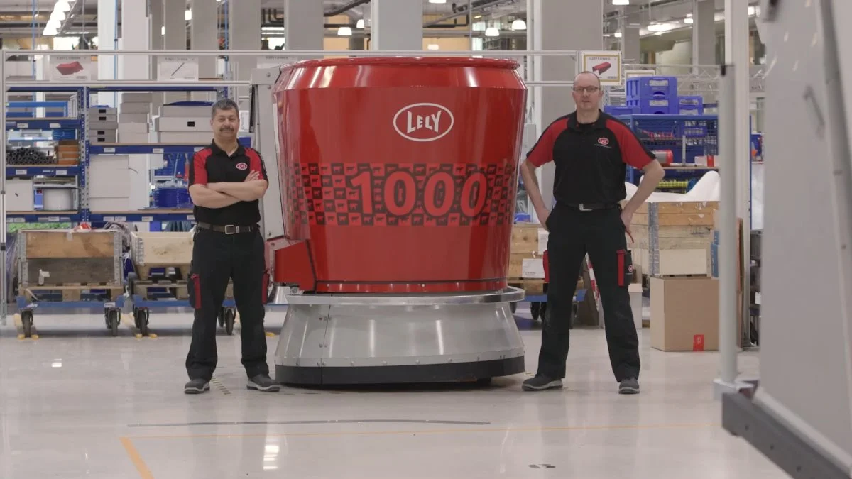 Lely Vector nummer 1.000 er netop produceret og nu på vej til Italien.