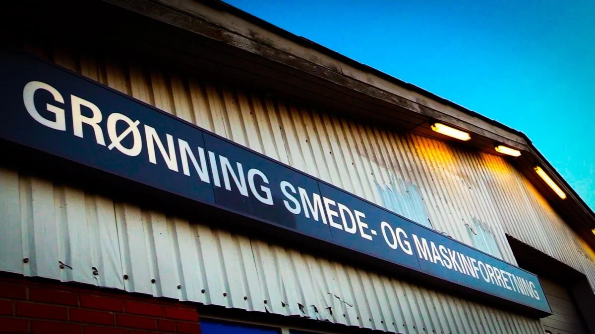 - Vi bruger Maykers til at prøve at prøve at skaffe kunder, vi normalt ikke har haft forbindelse til. Det er sådan set for at prøve at udvide vores horisont en lille smule, siger Claus Marcussen, medejer af Grønning Smede- og Maskinforretning.