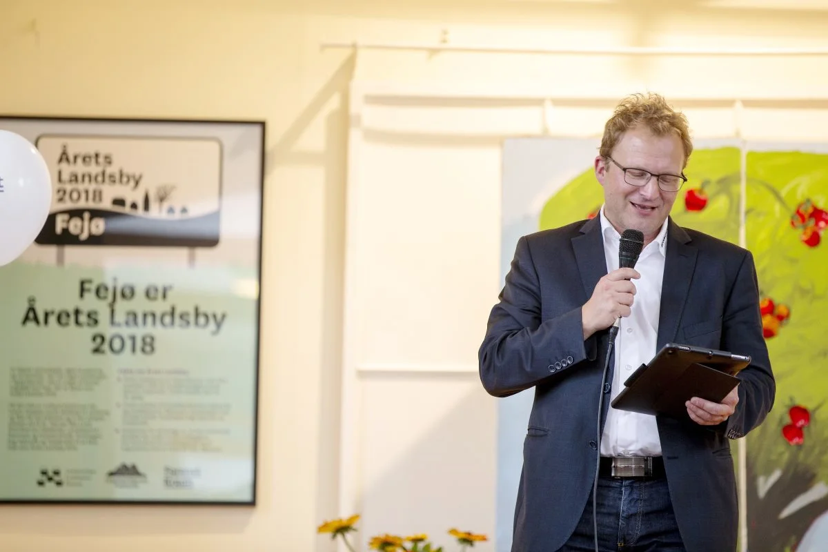 Steffen Damsgaard, formand for Landdistrikternes Fællesråd, under prisuddelingen til »Årets Landsby« i 2018, hvor titlen gik til Fejø – en lille ø nord for Lolland. Foto: Inge Lynggaard Hansen