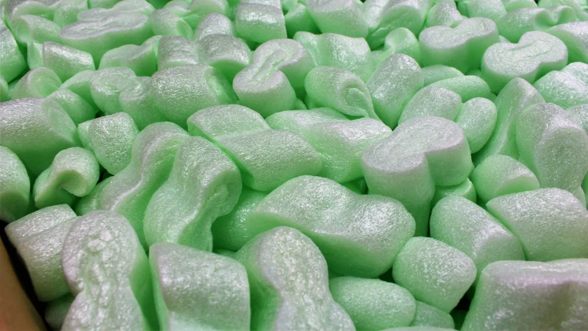 Et finsk forskerhold er i gang med at udvikle træbaseret skum, der kan erstatte eksempelvis flamingo og bobleplast i emballage. Foto: Colourbox