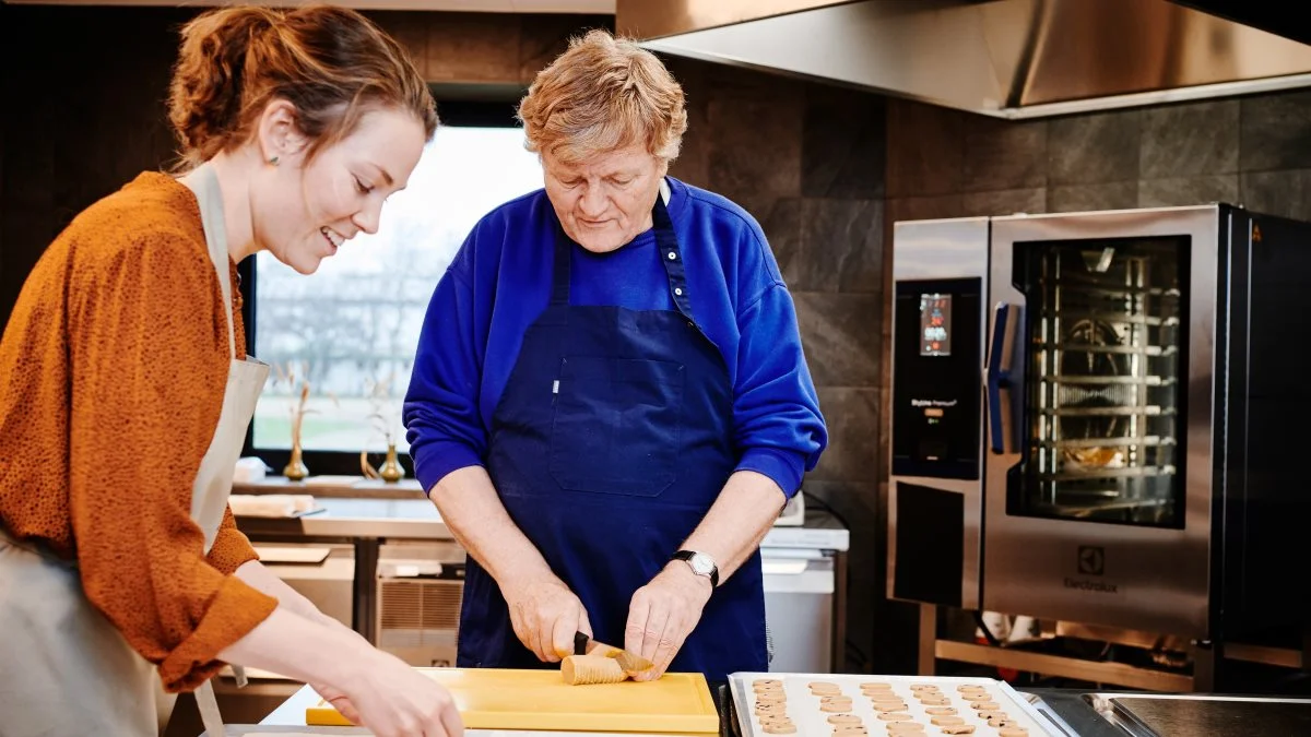 Udover at være idémanden bag Kornets Hus er Jørn Ussing Larsen ansvarlig for undervisningen i huset sammen med Christiane Lindrup. Foto: Svenn Hjartason