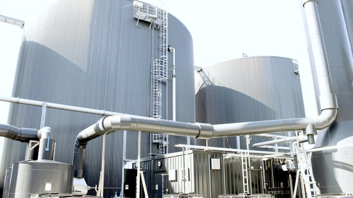 Nature Energy er Danmarks største inden for biogas, og står bag en række store biogasanlæg. Hér det store anlæg ved Holsted i Sydjylland. Arkivfoto