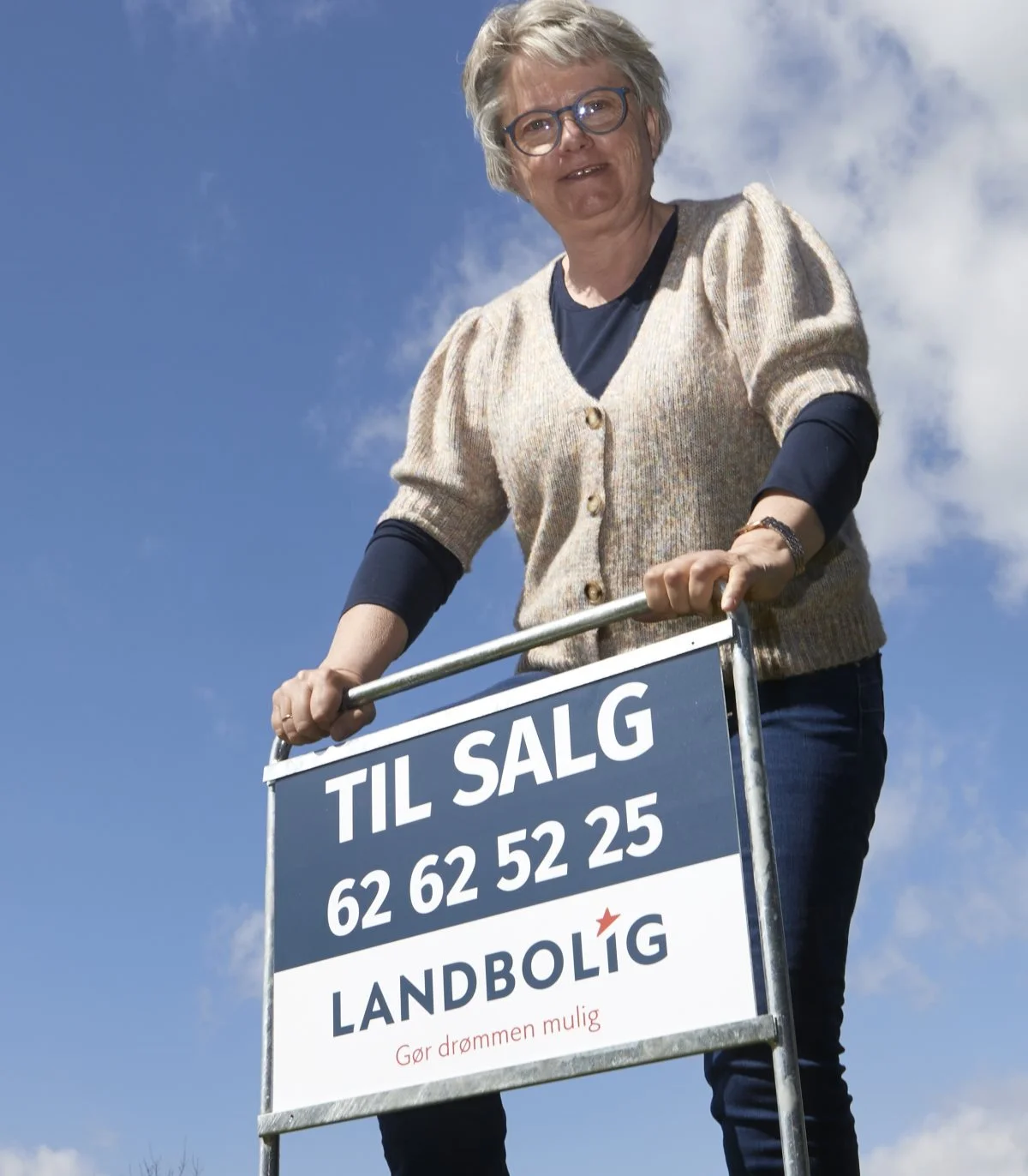 Landbolig er et nyt koncept for salg af huse og ejendomme i det åbne land på op til to hektar. – Vi oplever stor efterspørgsel, ikke mindst fra byfamilier, siger Birthe Pedersen, Landbogruppen Fyn. Foto: Erik Hansen  