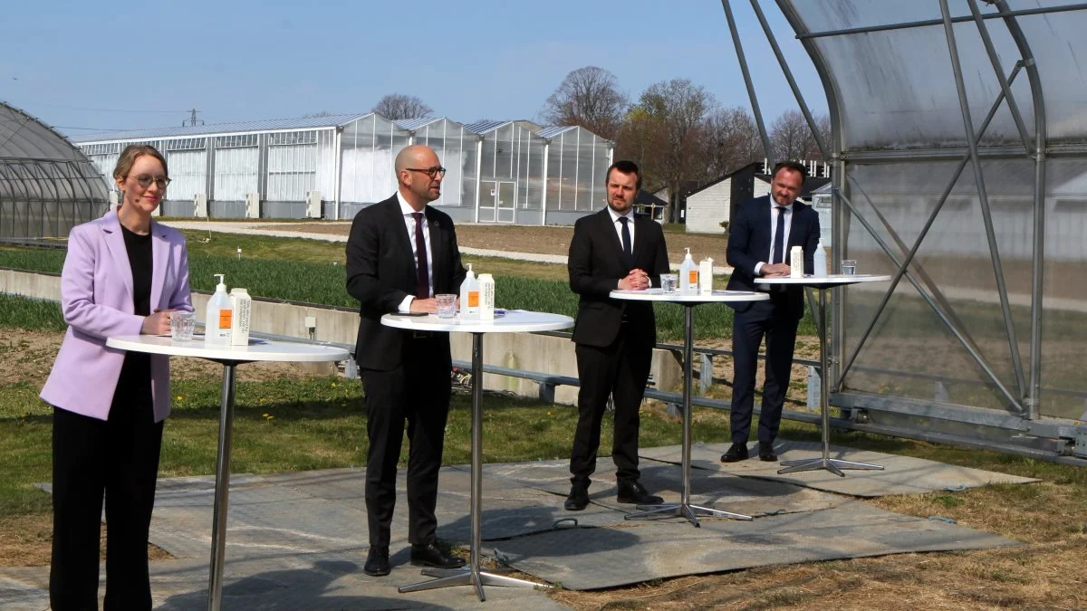 Miljøminister Lea Wermelin (S), fødevareminister Rasmus Prehn (S), erhvervsminister Simon Kollerup (S) og klimaminister Dan Jørgensen (S) præsenterede regeringens landbrugsudspil onsdag formiddag i Tåstrup. Foto: Lasse Ege Pedersen