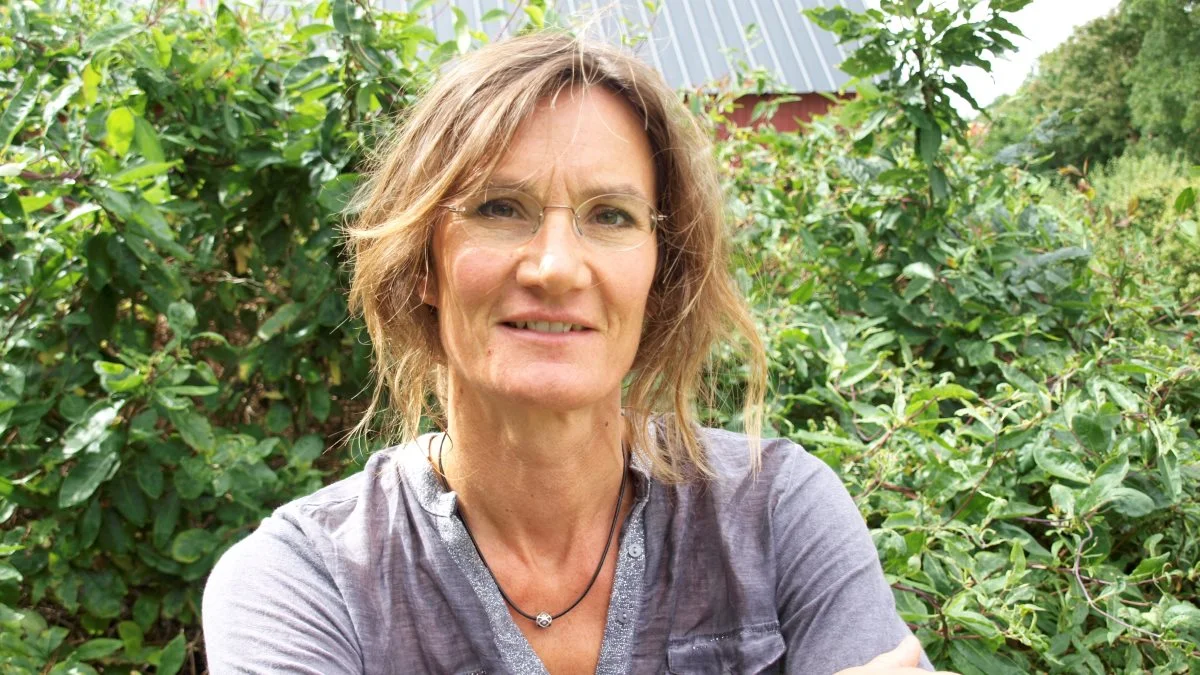 Regeringens klimaudspil viser mangel på vilje til en reel grøn omstilling. Der er brug for, at man kommer i gang her og nu, mener fødevarepolitisk chef i Økologisk Landsforening, Sybille Kyed.