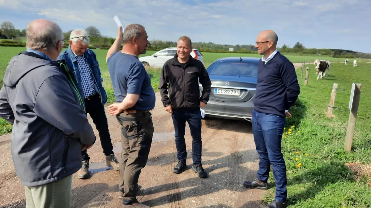 Efter velkomst og præsentation var det tid for rundvisning i ved lavbundsarealerne. Foto: John Ankersen