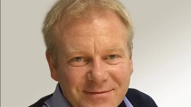 - Trods store ændringer i 2020 udviser forretningen stabilitet både indadtil og udadtil, påpeger administrerende direktør for Hornsyld Købmandsgaard, Henrik Hedegaard (med lyst hår) og økonomidirektør Henrik Holm.