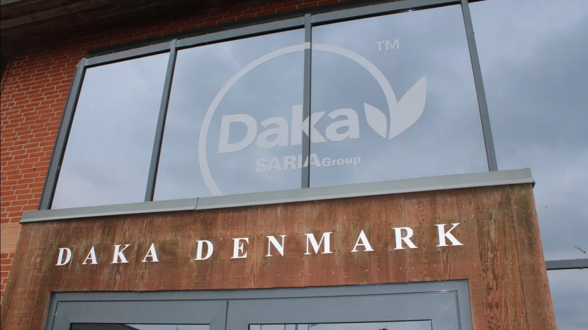 Daka Denmark har hovedkontor i Hedensted, og er en del af Saria-gruppen, der beskæftiger sig med håndtering af animalske biprodukter og organiske restprodukter i Europa.