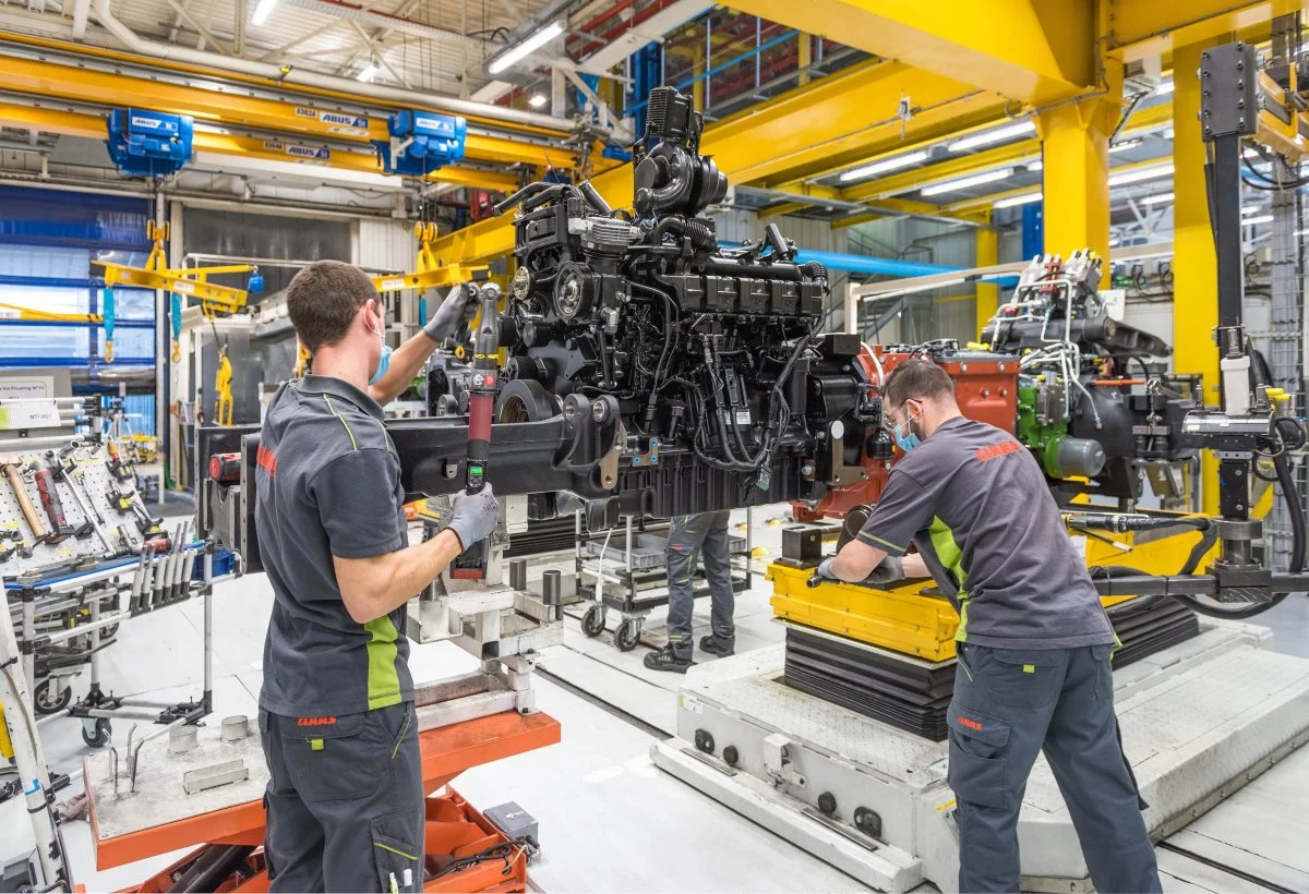 Claas-koncernen genåbnede fredag sin traktorfabrik i Le Mans i Frankrig efter en totalrenovering. Investeringerne gennem de seneste tre år er løbet op i 40 millioner euro.