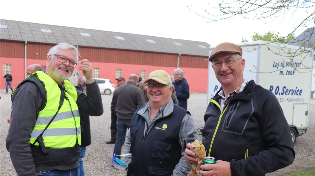 Dagens vært, Søren Ilsøe (til højre), sammen med to fra Danmarks Naturfredningsforening, Rolf Lehrmann (til venstre) og Jan Pedersen. Foto: Jørgen P. Jensen