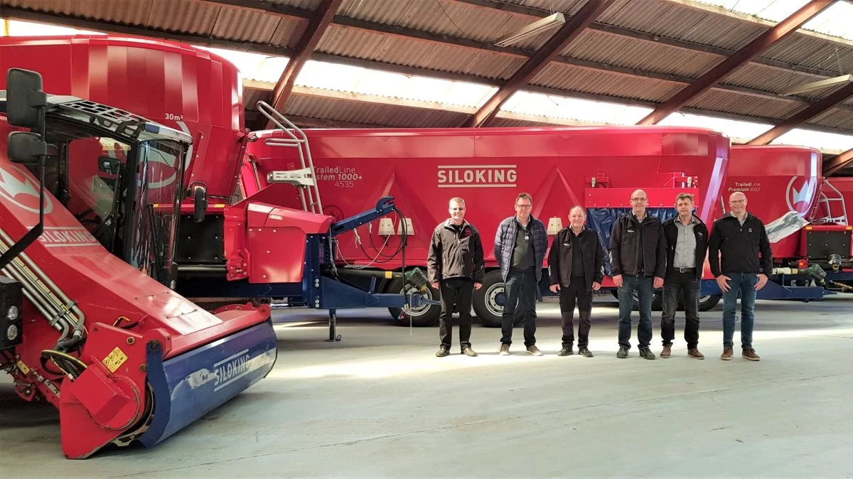 Brdr. Thorsen Maskincenter har fået forhandlingen af SiloKing i Nordjylland. Fra venstre ses Frank Johansen, Brdr. Holst Sørensen, Klaus Andersen og Palle Mellerup, John Mølgaard, Lars Juul og Niels Jørgen Nødbak, alle fra Brdr. Thorsen Maskincenter.