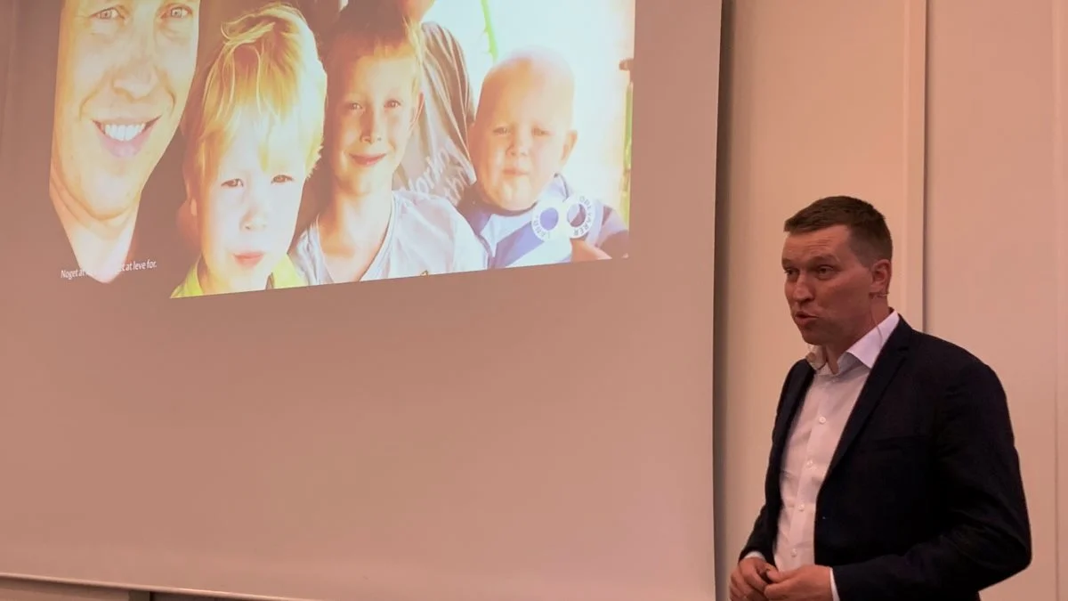 L&F-formand Søren Søndergaard præsenterede kort sin familie på generalforsamlingen i Centrovice, som han gæstede onsdag aften. Men han præsenterede også de barske, landbrugspolitiske realiteter på kanten af vigtige EU- og Folketingsforhandlinger, som får stor betydning for fremtidens landbrug. Fotos: Jacob Lund-Larsen