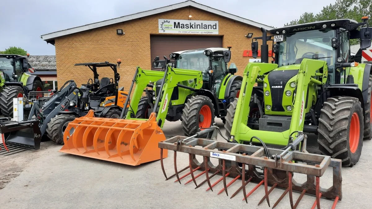 I forbindelse med Loader Tour, vil der blive tilbudt at se og opleve tre forskellige muligheder inden for læssemaskiner: - En Claas Arion 530 Cis, - en Claas Arion 460, samt en Tobroco Giant G2700 – alle med redskaber fra MO Implements A/S. Foto: John Ankersen