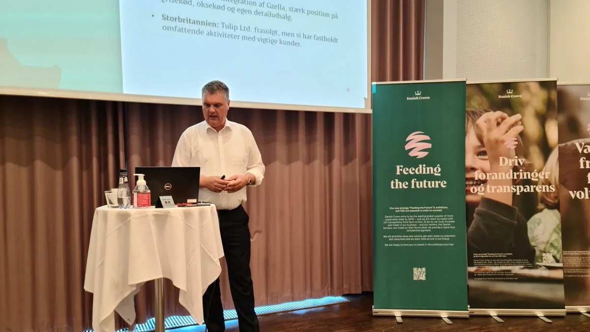 - Man kan ikke gå ud fra, at afrikansk svinepest i Asien giver os medvind i konkurrencen fremadrettet, fortalte direktør i Danish Crown, Jais Valeur, på et pressemøde i København, hvor koncernens nye strategi, Farming the future, blev præsenteret. Foto: Henning Andersen