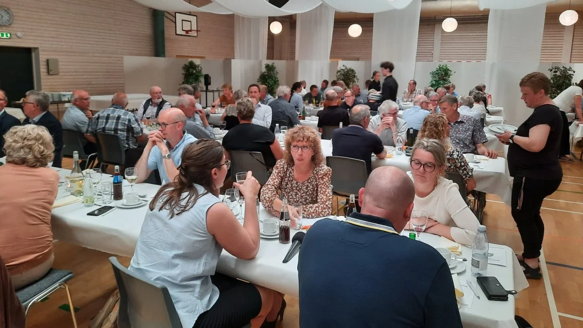 Omkring 100 deltog i generalforsamlingen, der fandt sted i Videbækhalle. 