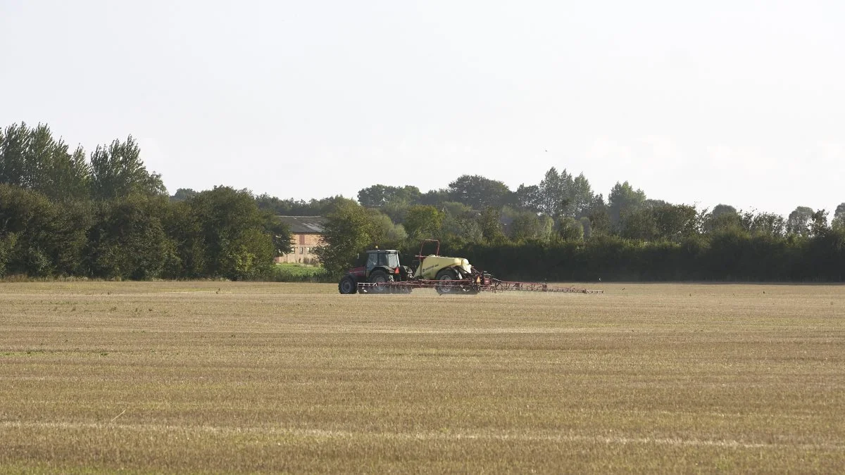 DN kræver indgreb mod landbruget ovenpå ny opgørelse over fund af pesticidrester i grundvandet. Det hænger slet, slet ikke sammen, mener Bæredygtigt Grundvandsbeskyttelse.