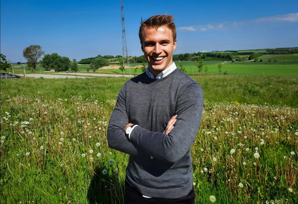 Den unge formand er søn af en fjerde-generationslandmand på en mælkeproduktion udenfor Silkeborg. Niels Skovgaard har altid haft landbruget tæt ind på livet og det er også planen, at han skal overtage familiegården en dag. Foto: Victor Juul Grønbæk