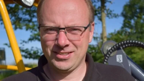 Jos van Ewijk er indehaver af J-Maskiner.dk, som han etablerede  tilbage i 2008. 