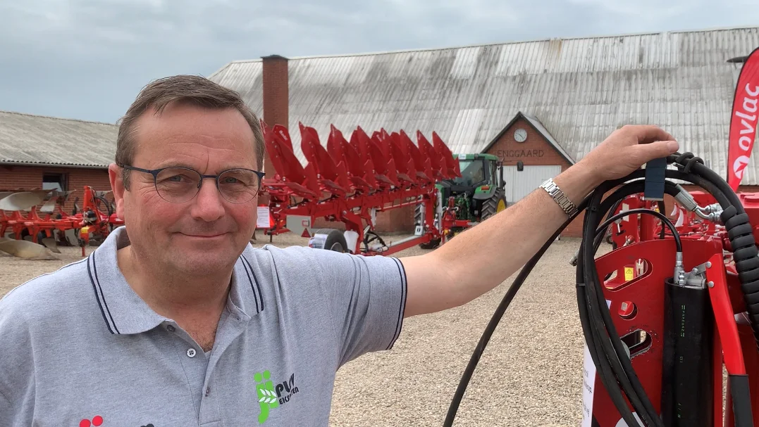 - Vi har fået en hel del emner at arbejde videre med, ligesom vi fik solgt en del sliddele fra vores lager, fortæller Jens Iversen. Han er indehaver af firmaerne Ploveksperten og Farm Implement ApS, og tog sidste år tog initiativ til Agromesse Mors. 