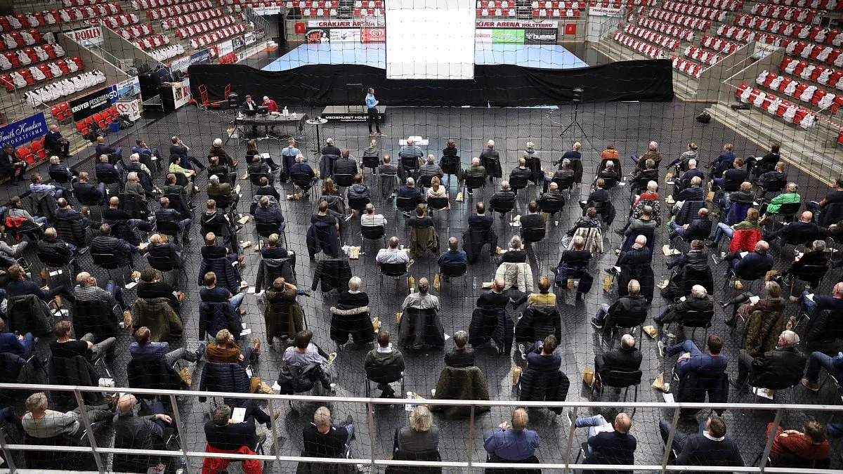 Verdens største (og eneste) kongres for tidligere minkavlere samt følgeerhverv løber af stablen lørdag den 21. august i Messecenter Herning. Fotoet stammer fra et tidligere afholdt møde for minkavlere. Arkivfoto