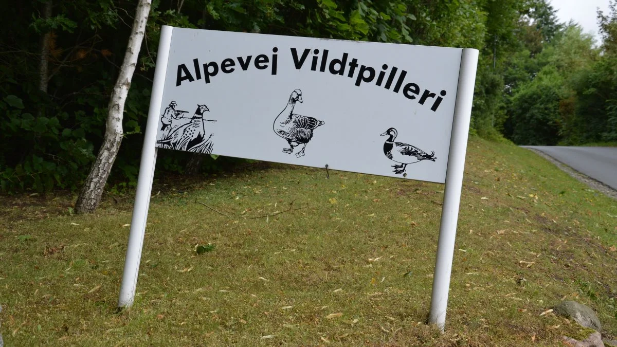 Det er 15 år siden, at Jesper Bruus startede op som selvstændig med Alpevej Vildbehandling, der er beliggende ved Egebjerg Bakker.

