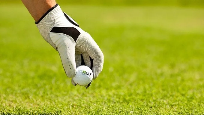 Foruden de store sportsstjerner til sommerens sportsbegivenheder har en af hovedpersonerne været det grønne underlag, leveret af danske DLF. Foto: DLF