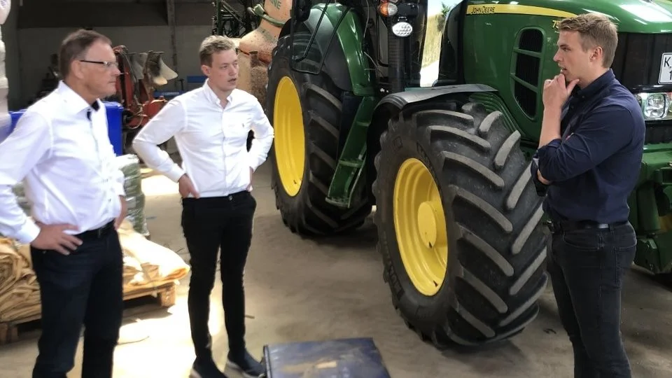 - Under vores møde har jeg set praktiske eksempler, der bekræfter, at danske landmænd er frontløbere på det punkt, blandt andet med implementering af gps-styring af traktorer, lød det fra Erling Bonnesen.