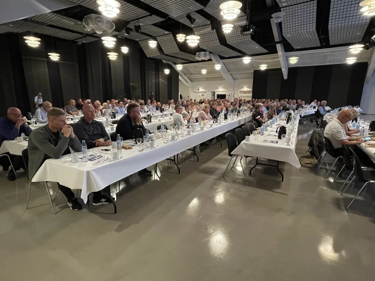 Cirka 160 minkavlere havde meldt sig på Sagros konference om inspiration til nye veje i livet for de tidligere minkavlere. Foto: Steven Andersen