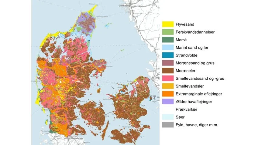 Jordartskort over Danmark (1:200.000). Fra GEUS’ kort over Danmark. Marine aflejringer udgøres af de to jordarter ’Ældre havaflejringer’ (lilla) og ’Marint sand og ler’ (lyseblå).