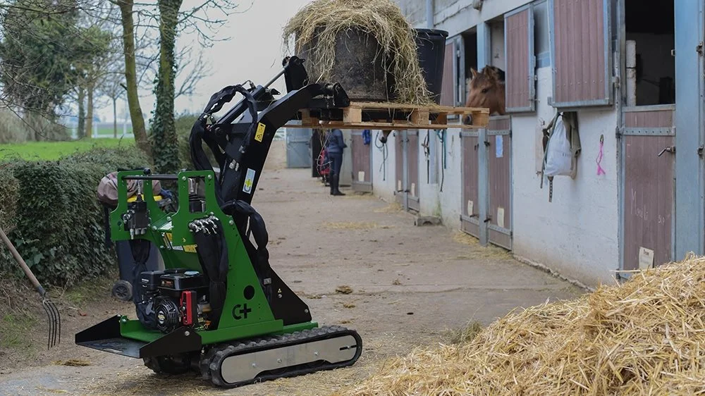 Overby Export Consulting importerer nu Chargeur Plus, som er en serie af fransk-producerede minigravere, -læssere og -dumpere.