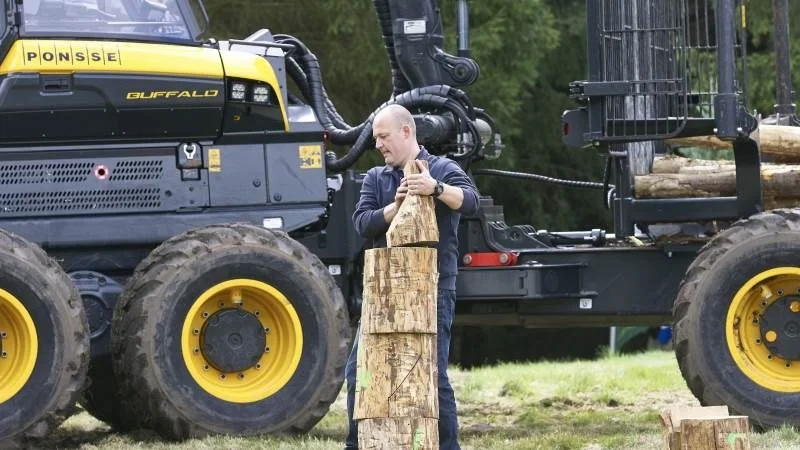 Kennet Vinderslev gør sig klar til dysten om danmarksmesterskabet i udkørsel. Foto: Erik Hansen