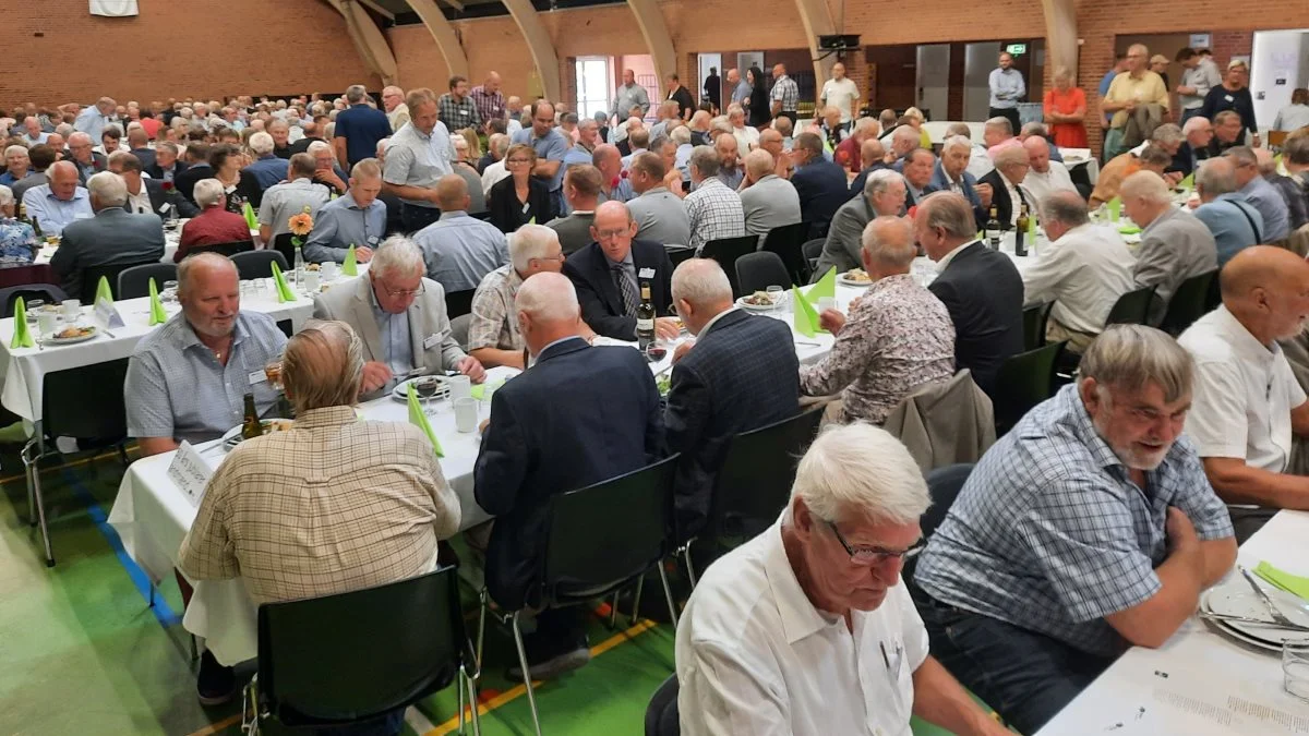 Jubilardagen varer fra morgen til sen aften og er en stor opgave for landbrugsskolens personale med flere bespisninger i løbet af dagen. 
