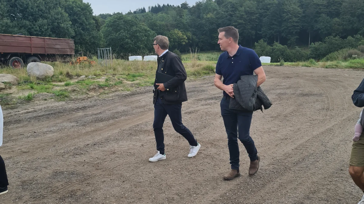 L&F-formand Søren Søndergaard, der her ses tidligere på ugen med Venstres chefforhandler Troels Lund Poulsen, roser det blå landbrugsudspil. Foto: Henning K. Andersen