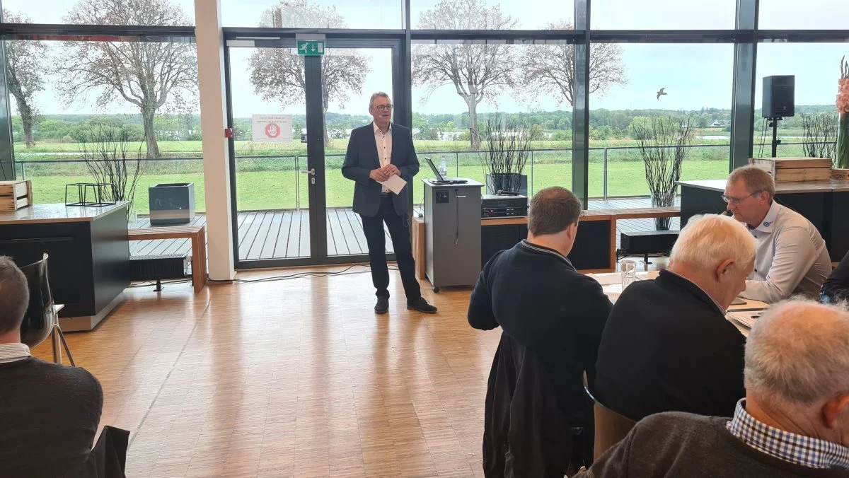 Der venter en spændende fremtid for avlsarbejdet i RDM i form af fusionen mellem VikingDanmark, Masterrind og Evolution under navnet Arcowin, pegede formand for RDM, Lars Iversen, på årsmødet i Sorø. Foto: Henning K. Andersen