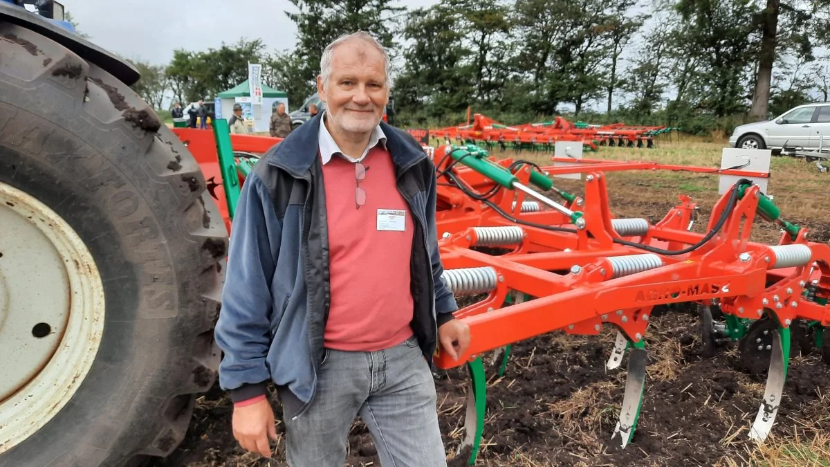 Thomas Kier fra Skærbæk Maskinforretning glæder sig over, at maskinforretningens import og salg af det polske mærke Agro-Masz går over al forventning. Foto: John Ankersen
