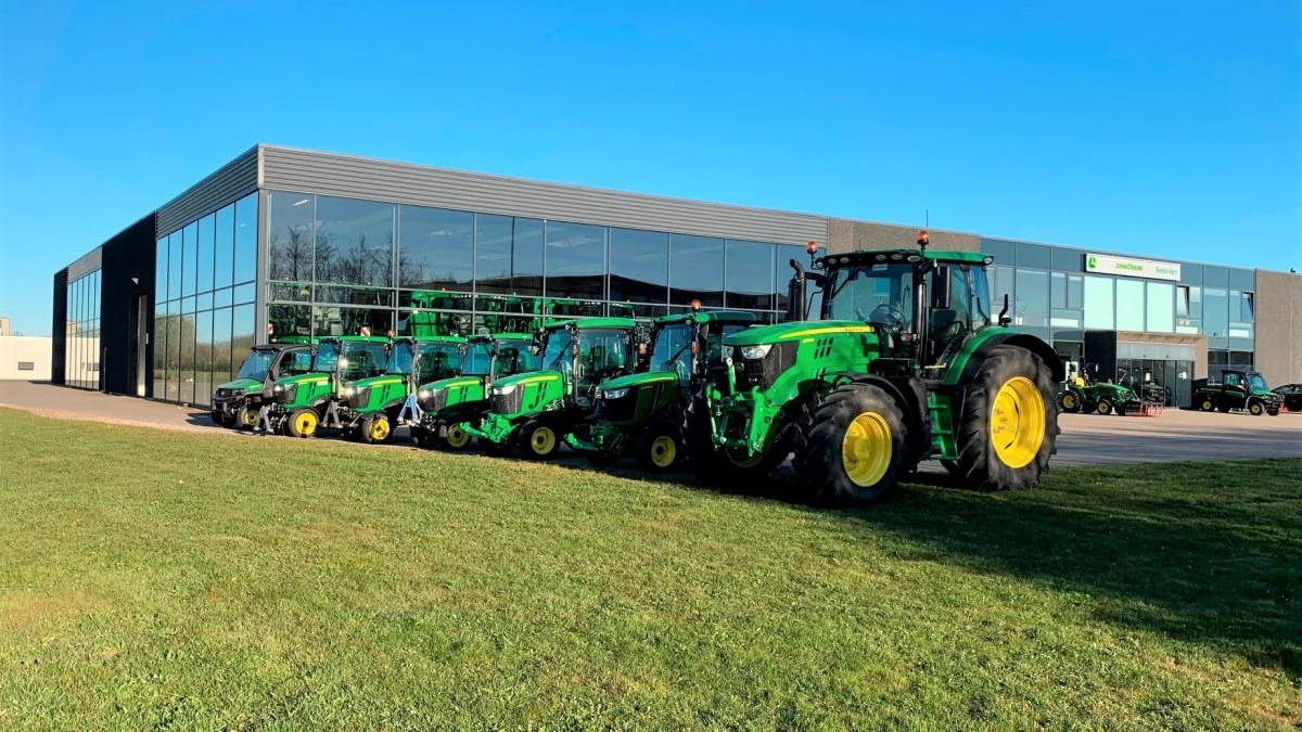 Det er igen John Deere, der indtager førstepladsen i september måneds traktorstatistik med 18 solgte traktorer, Herefter kommer New Holland med 16, Case IH 15, Valtra 11, Claas og Fendt med hver 6, Massey Ferguson 4 og Arbos, Deutz-Fahr, Kubota, Landini og Lindner med hver én. Der blev solgt 81 traktorenheder over 40 hk i september måned mod 91 sidste år. Arkivfoto