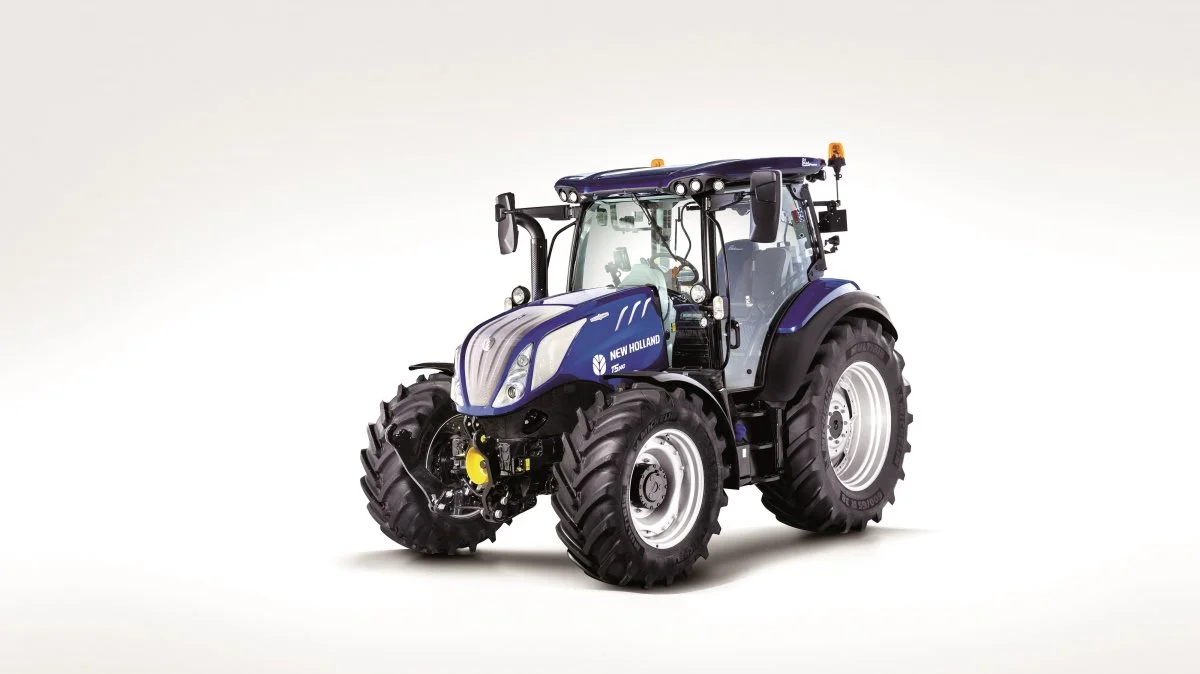 Koncerntallene for de første ni måneder viser dog, at CNH-koncernen (Case IH og New Holland) fører med 409 solgte enheder.