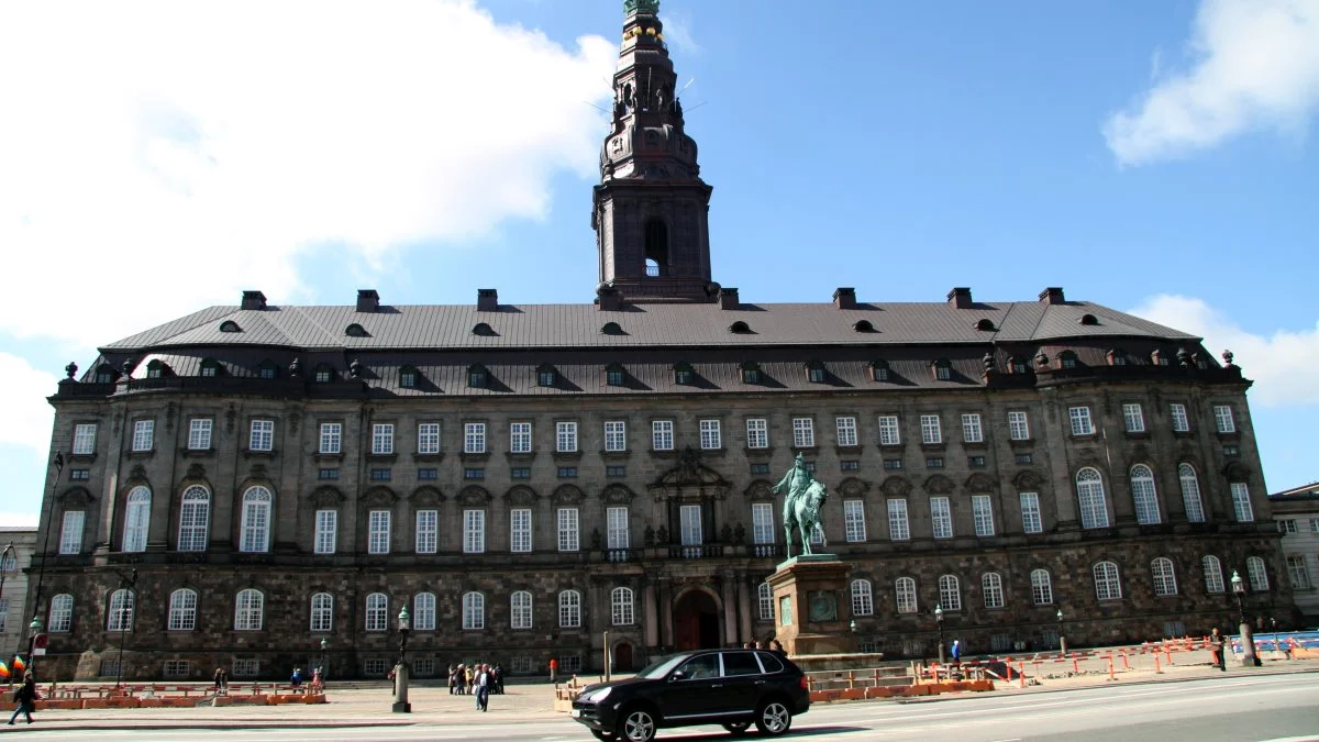 Regeringen blev mandag aften enige med et bredt flertal af Folketingets partier bestående af Venstre, Dansk Folkeparti, Socialistisk Folkeparti, Radikale Venstre, Enhedslisten, Det Konservative Folkeparti, Nye Borgerlige, Liberal Alliance og Kristendemokraterne om en aftale om grøn omstilling af dansk landbrug. Foto: Colourbox
