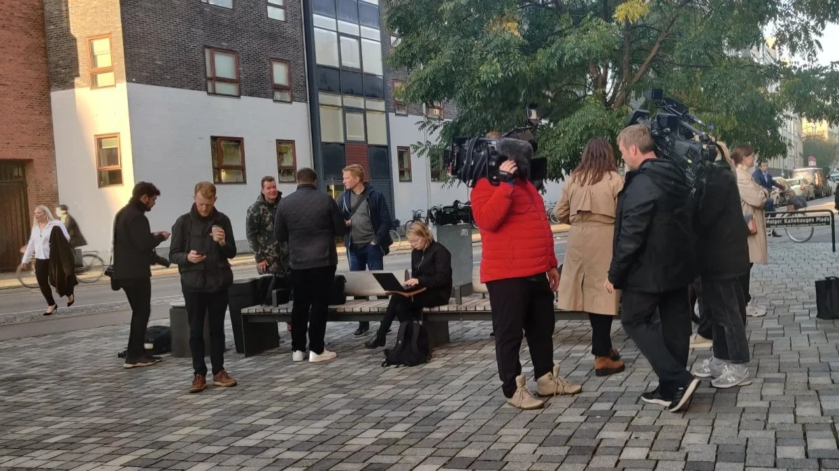 Pressen var mødt talstærkt op, da granskningskommissionen, der skal undersøge forløbet omkring minkaflivningerne i Danmark, begyndte sit arbejde torsdag ved Byretten på Frederiksberg. Foto: Lasse Ege Pedersen