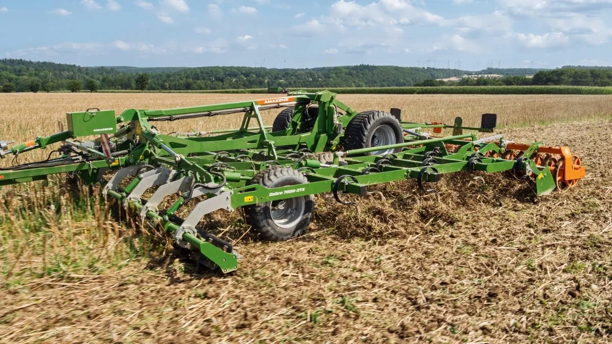 Modelbetegnelserne for de to nye harver er Amazone Cobra 6000-2TX og Amazone Cobra 7000-2TX, hvor modelbetegnelsen er lig med arbejdsbredden – seks og syv meter.