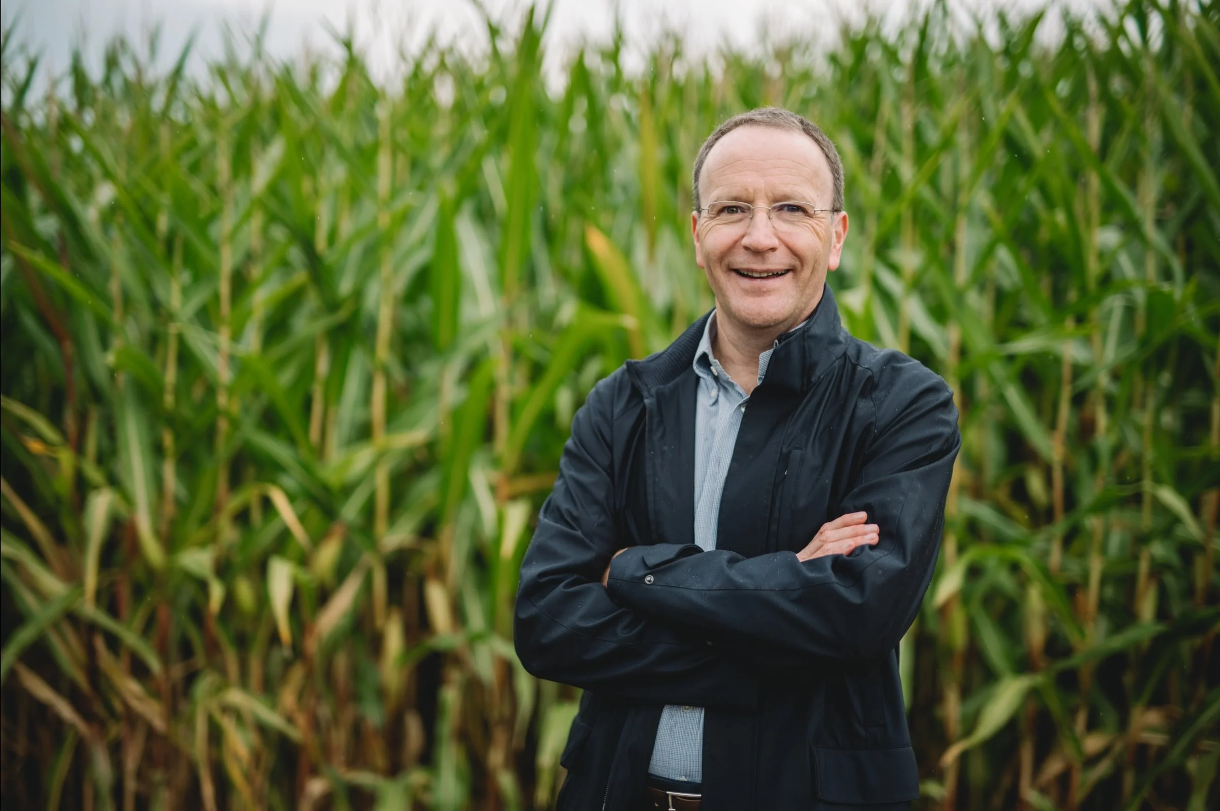 Ifølge den adm. direktør i Nestlé, Mark Schneider, er tæt samarbejde med koncernens producerende landmænd altafgørende, hvis man ønsker at opnå de fremsatte klimamål og tanken om et regenerativt fødevaresystem.