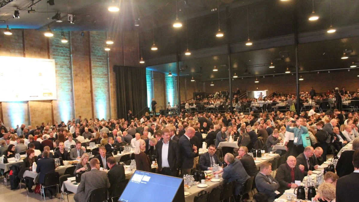De katastrofalt lave markedspriser på 25 kroner for 8 kilos grise og 80 kroner for 30 kilos grise blev genstand for intens debat i Herning. Foto: Alexander Dornwirth